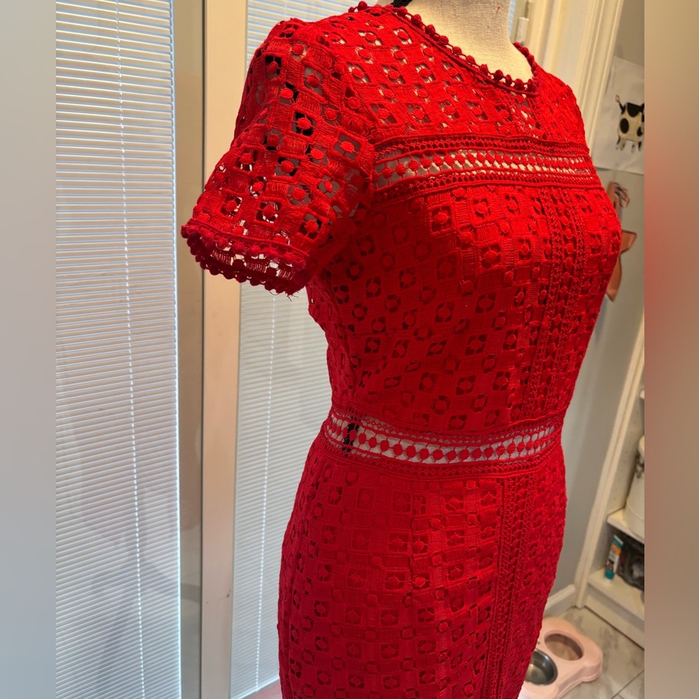 Prettylittlething / red dress / size 8 - Picture 4 of 9